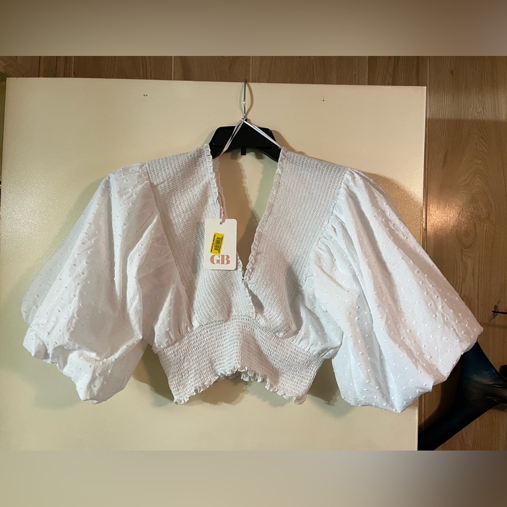 Gianni Bini White Textured Ruffle Top